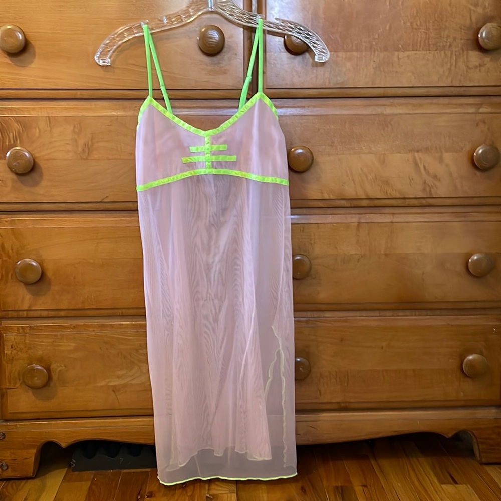 In Your Dreams Retro Nightie. excellent condition
